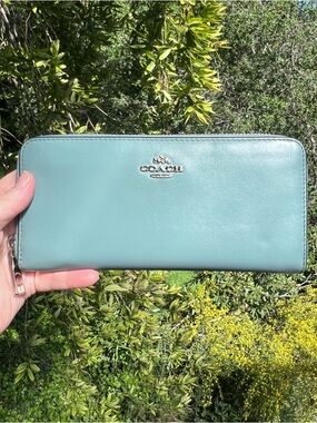 COACH Long Zip-Around Wallet Smooth Calf Leather Light Blue with Silver Hardware